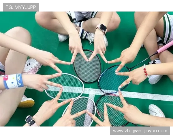 羽毛球单打技巧与双打策略的差异化训练法